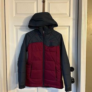Beautiful like new condition Patagonia ski/ snow coat.
